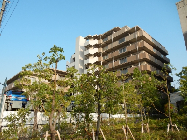 サンマンションアトレ伊丹高台アンソレイユ　伊丹　三陽不動産