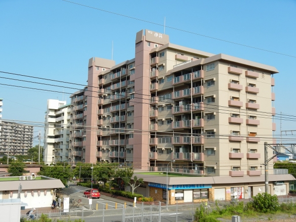 サン伊丹駅前ハイツ