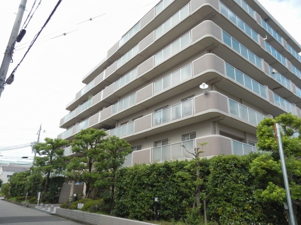 ステイツ伊丹薔薇公園