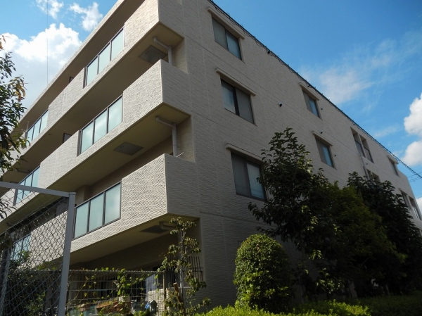 ファミール伊丹稲野