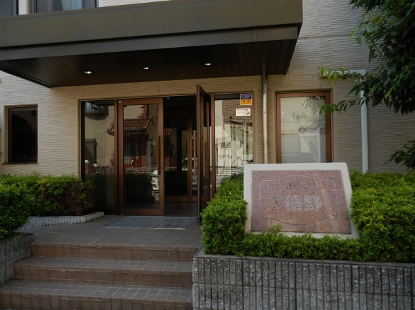 ファミール伊丹稲野